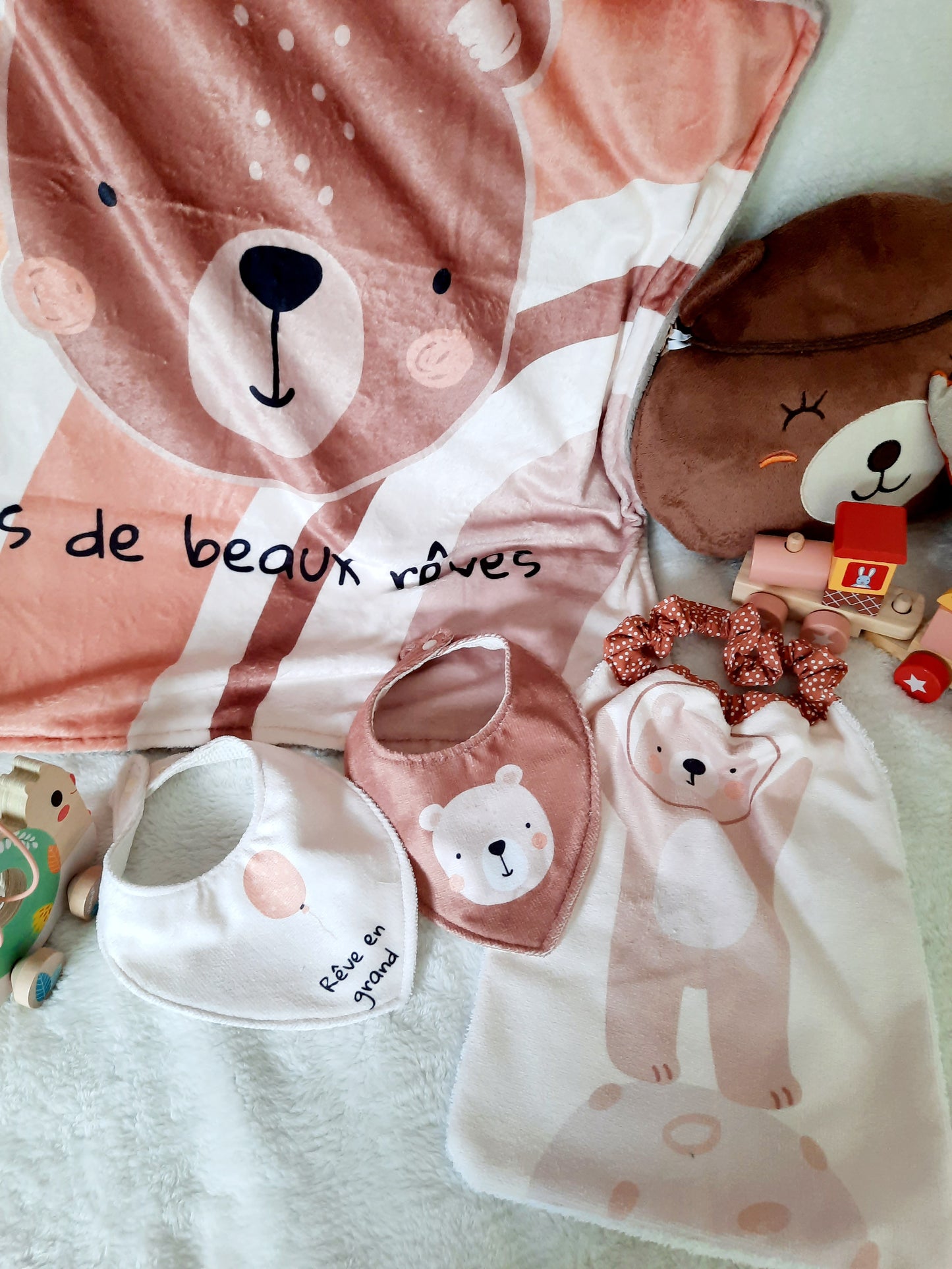 Kit couverture et bavoirs