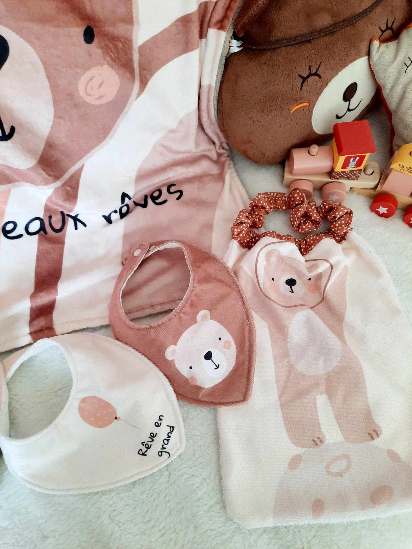 Kit couverture et bavoirs