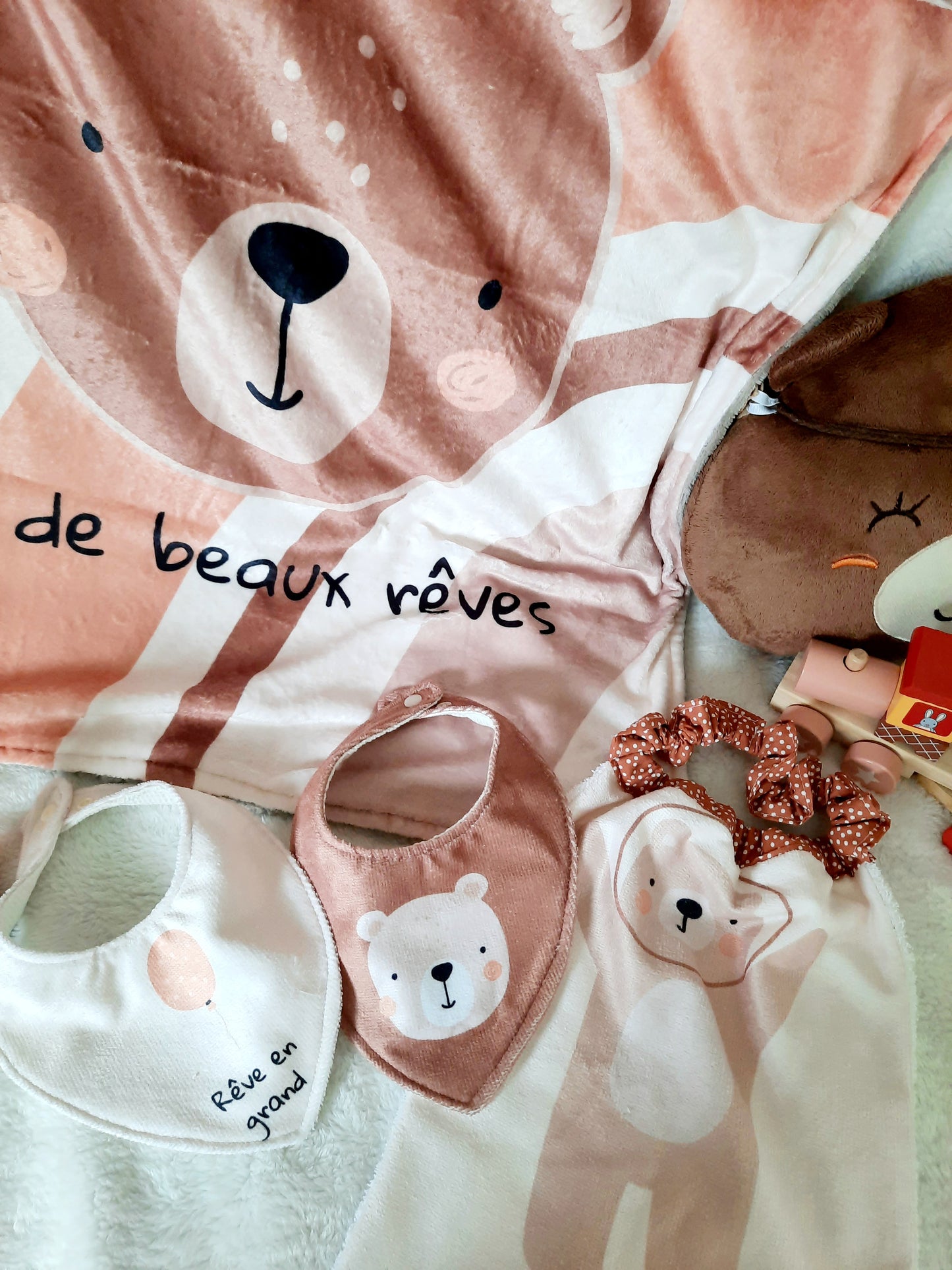 Kit couverture et bavoirs
