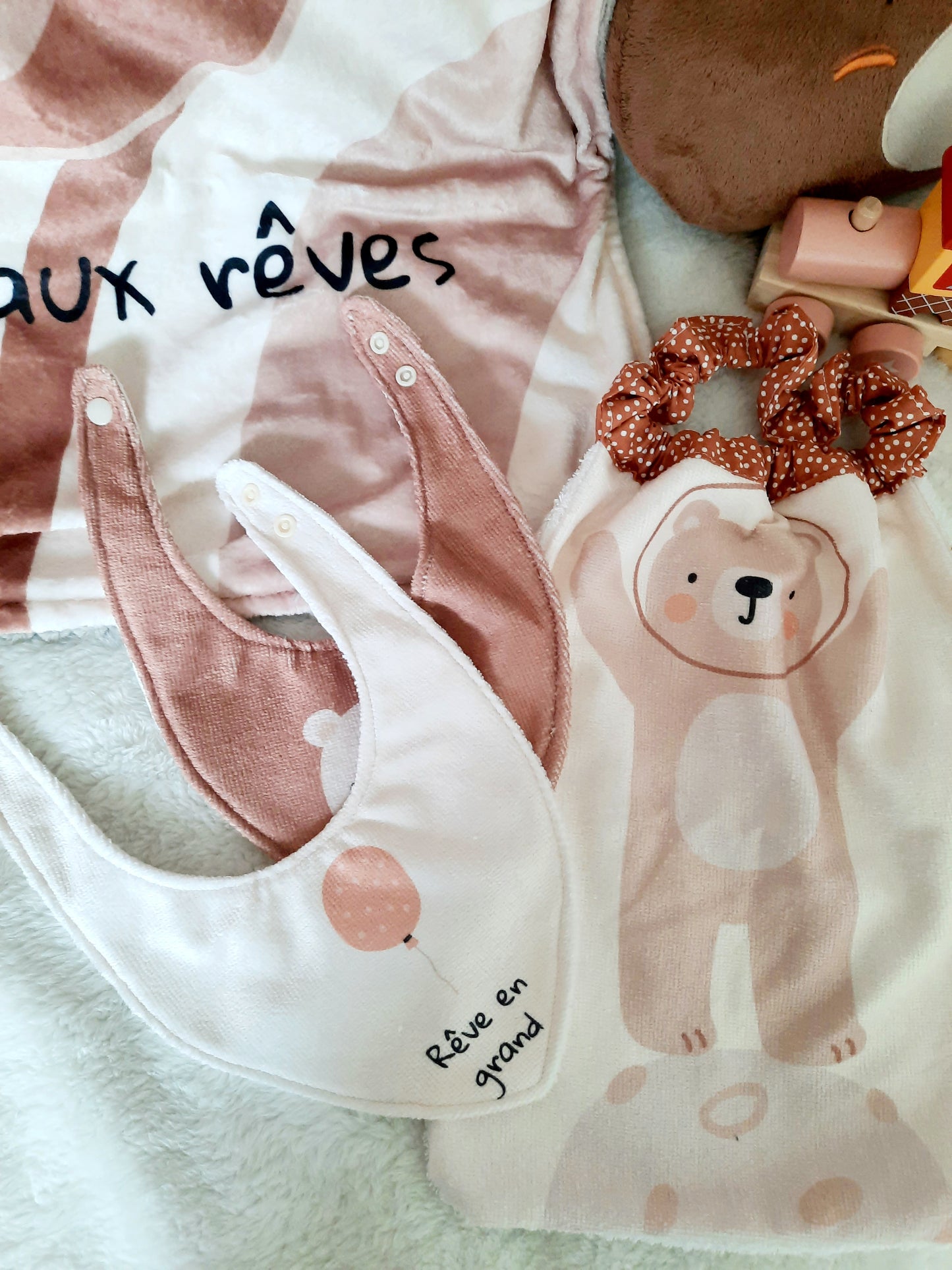 Kit couverture et bavoirs