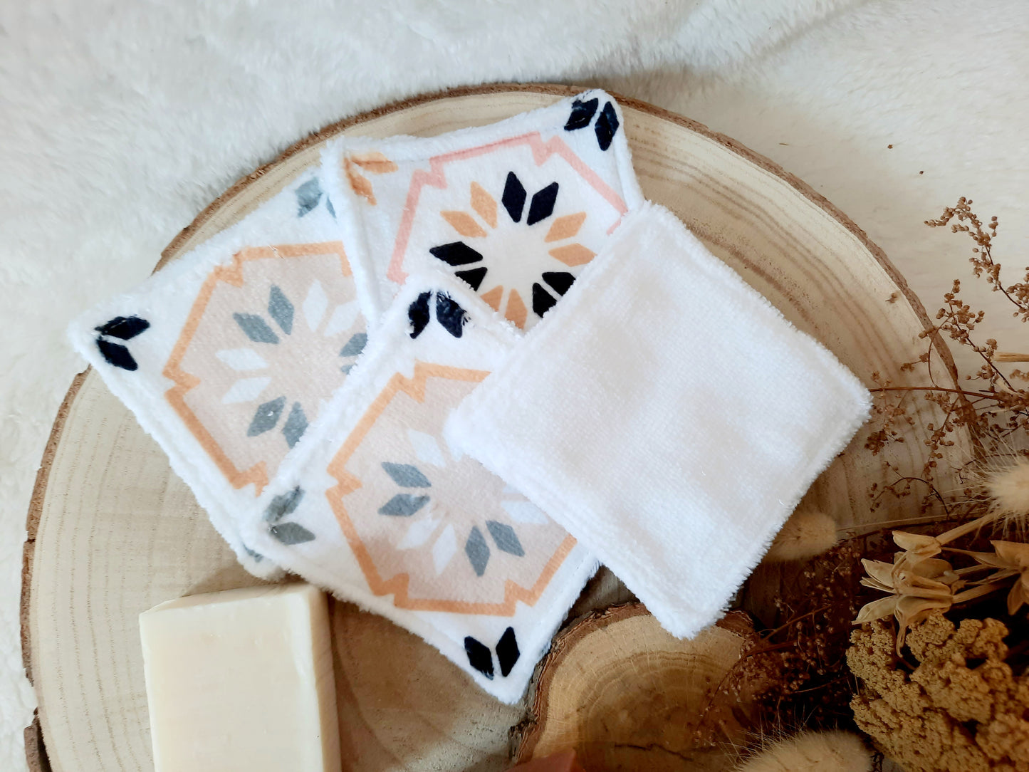 Lingettes démaquillantes