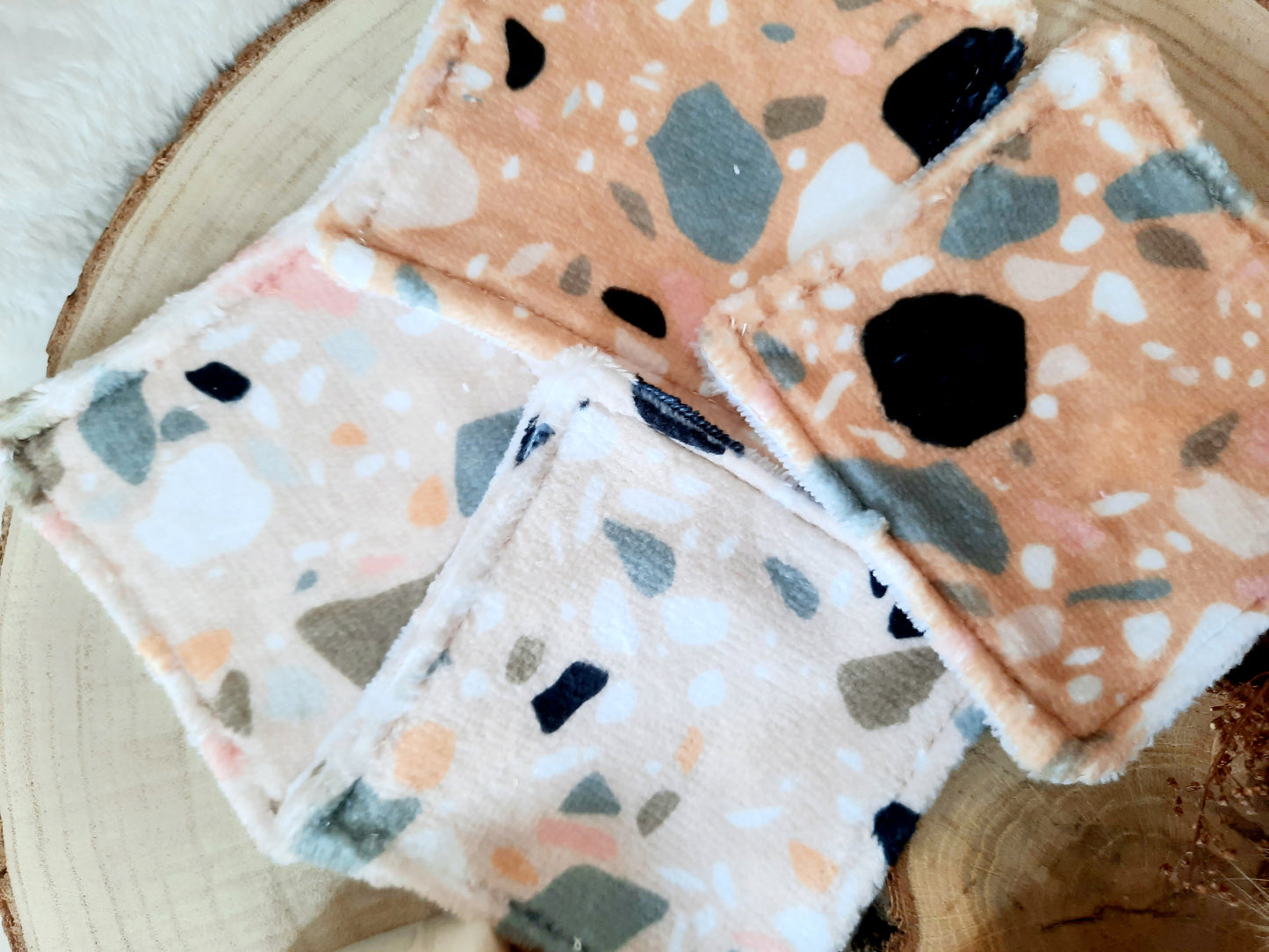 Lingettes démaquillantes