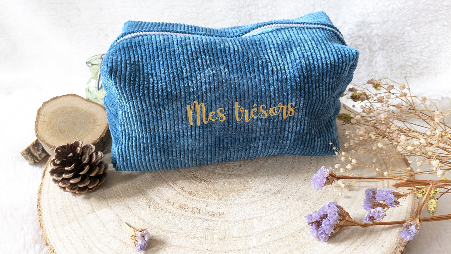 Trousse de toilette en velours côtelé