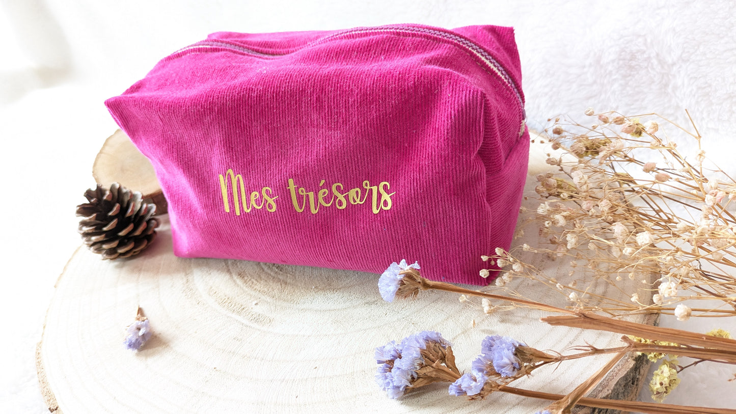 Trousse de toilette en velours côtelé