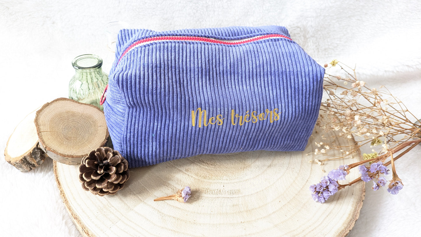 Trousse de toilette en velours côtelé