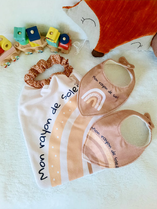 Kit grand bavoir et 2 bavoirs bandanas