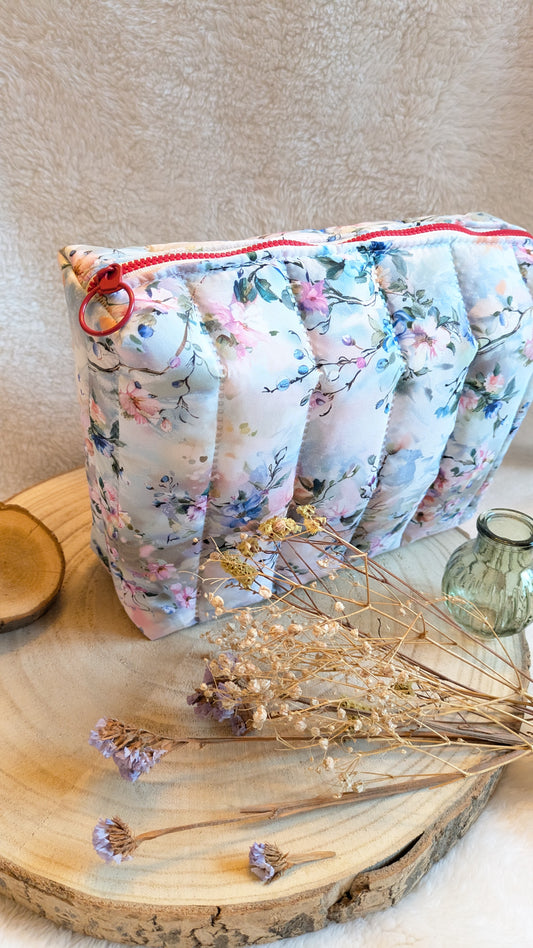 Trousse de toilette matelassée