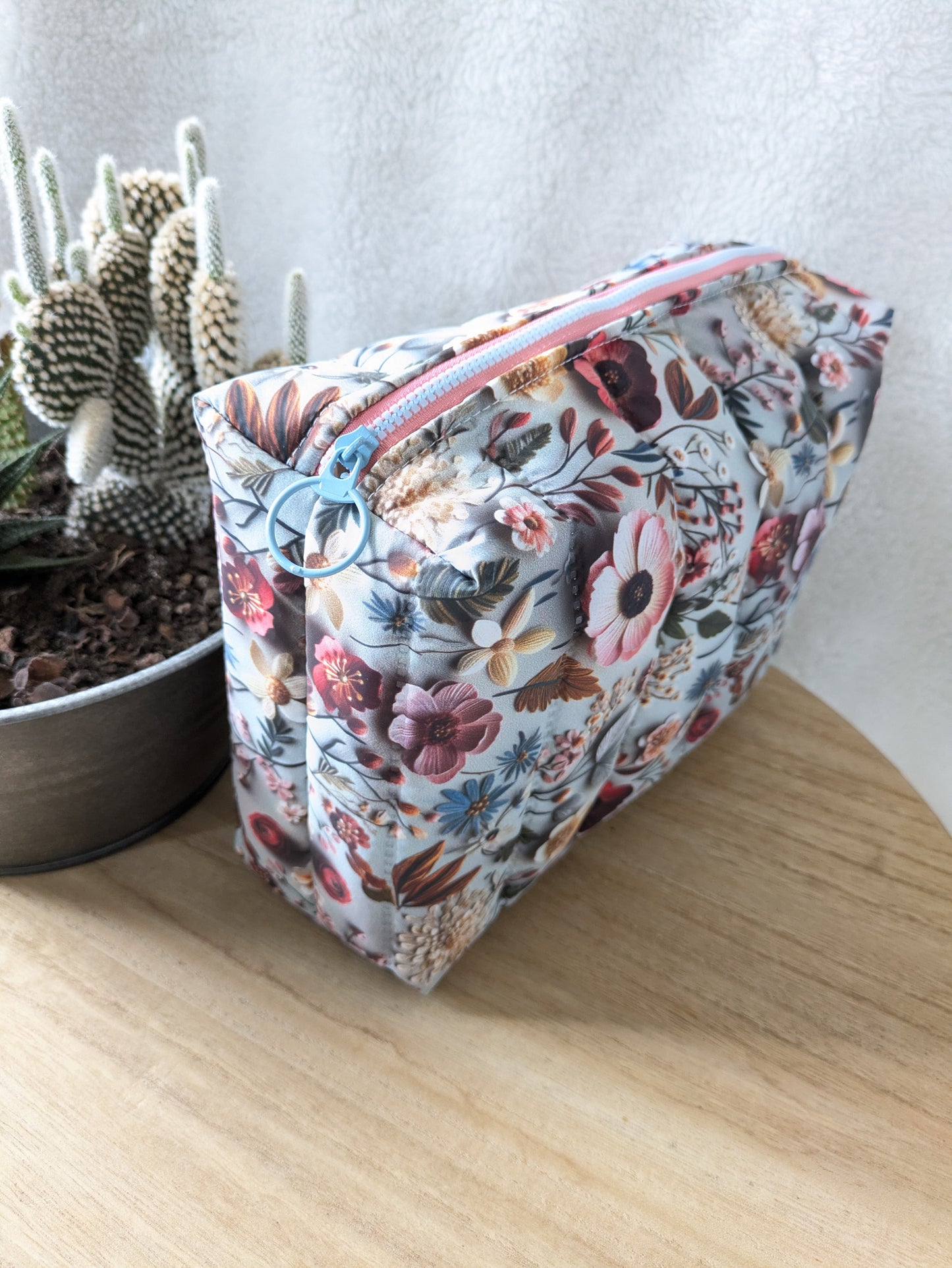 Trousse de toilette matelassée