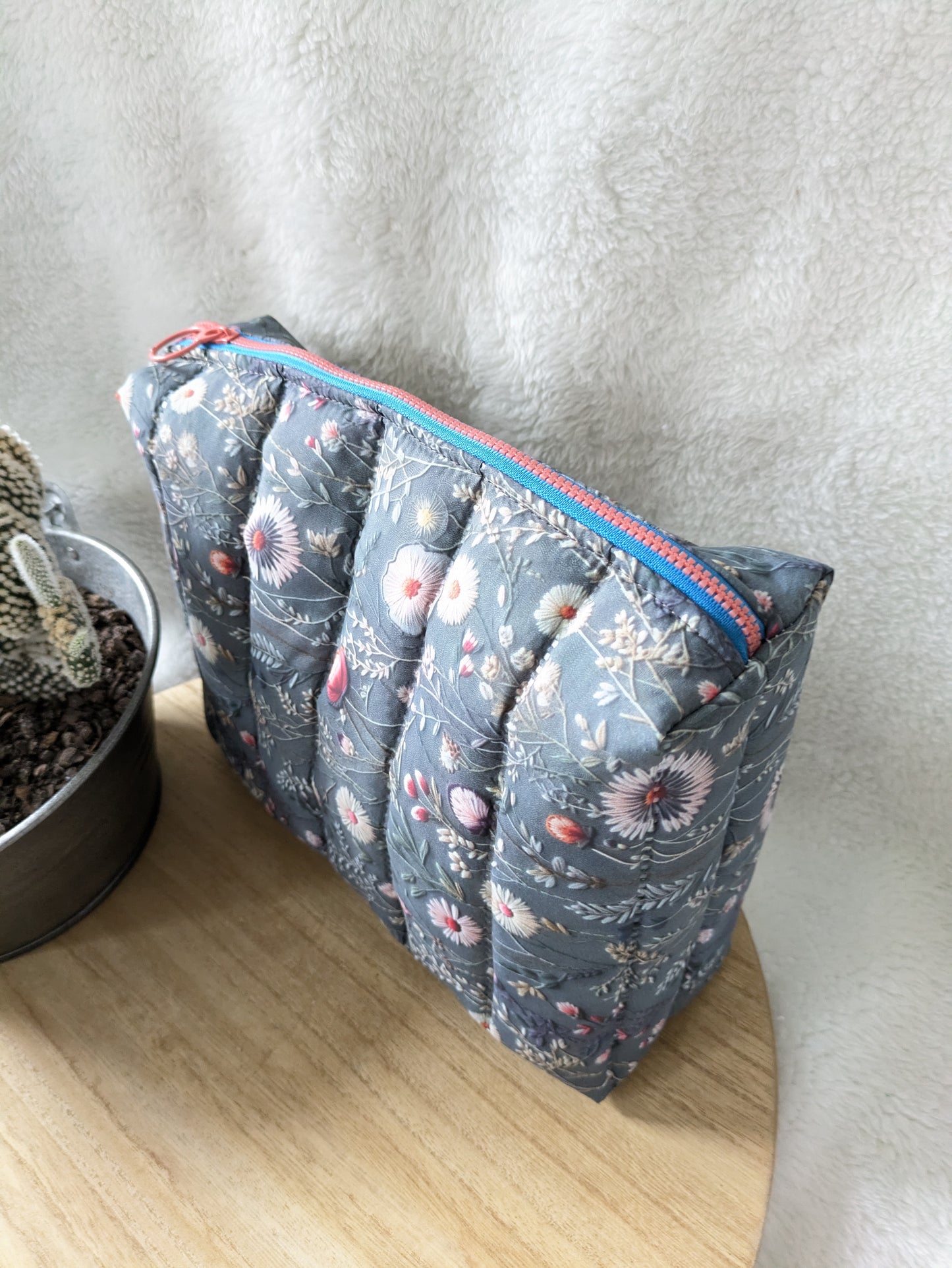 Trousse de toilette matelassée