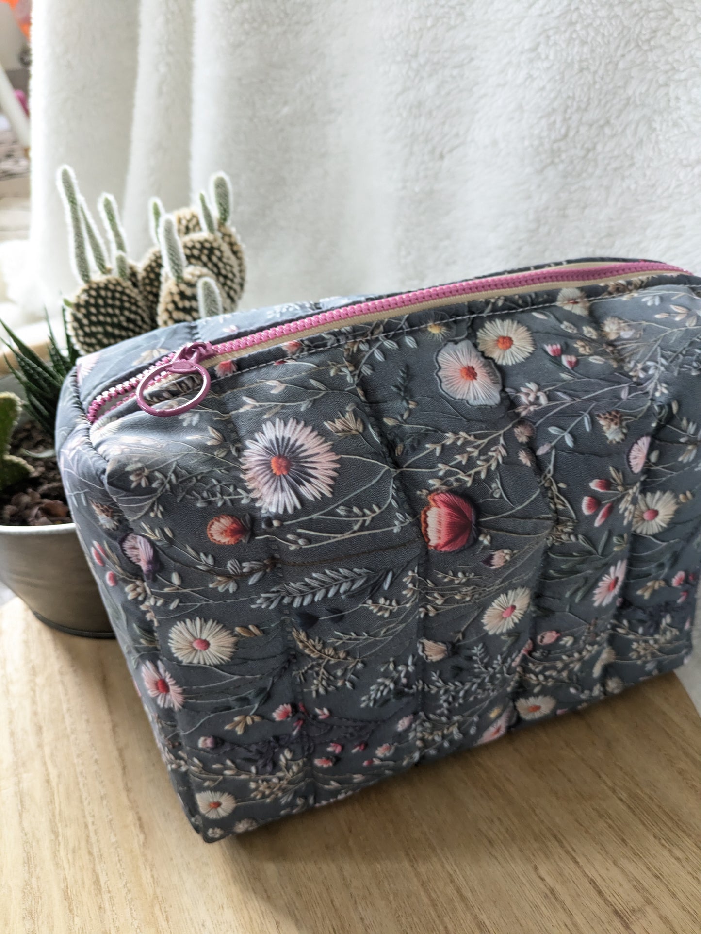 Trousse de toilette matelassée