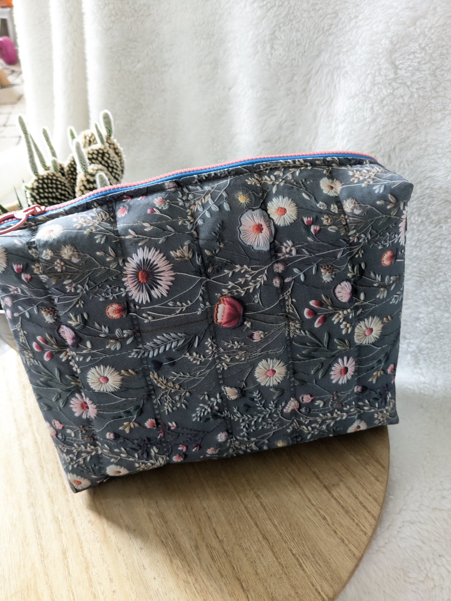 Trousse de toilette matelassée