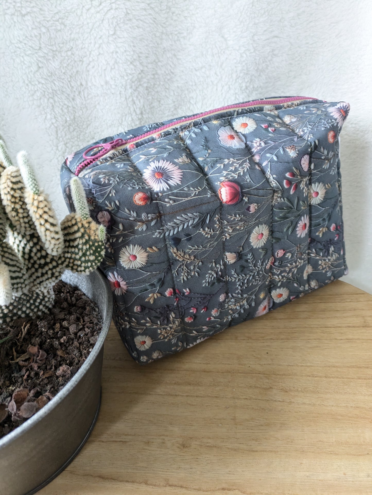 Trousse de toilette matelassée