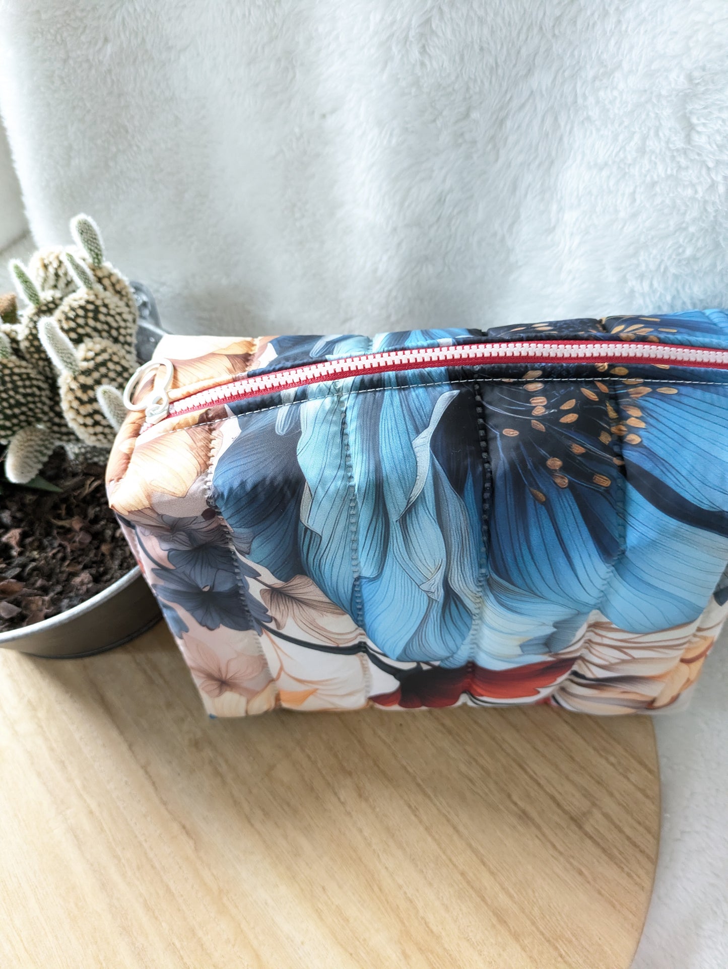 Trousse de toilette matelassée