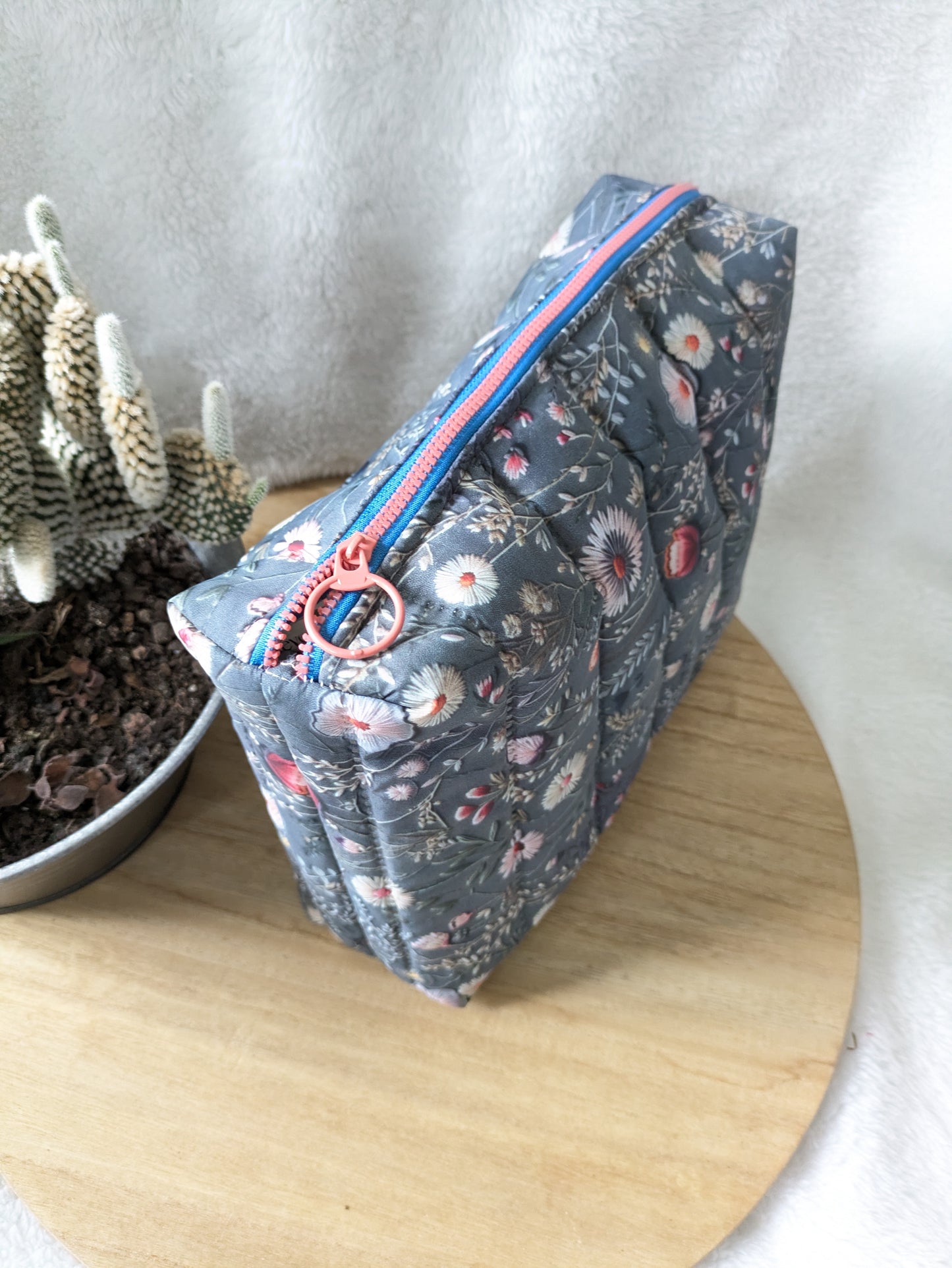 Trousse de toilette matelassée